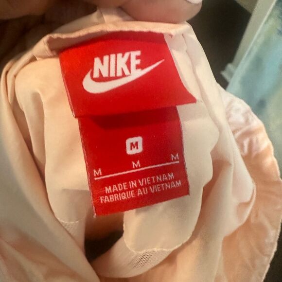 Nike Women's Windrunner Jacket M - Picture 6 of 7